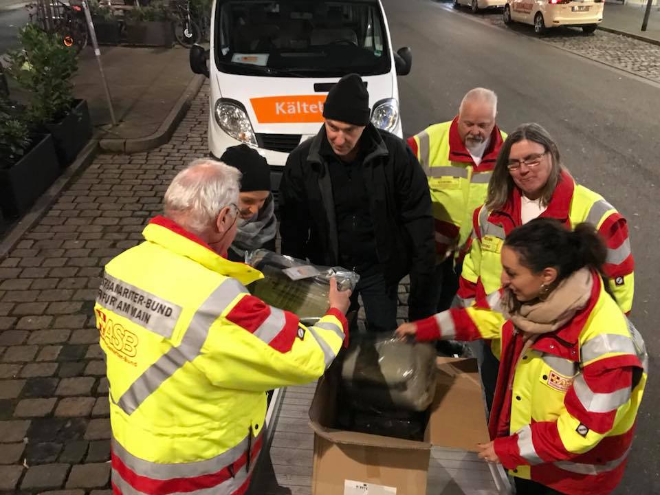 Große Freude am Nikolaustag für Obdachlose